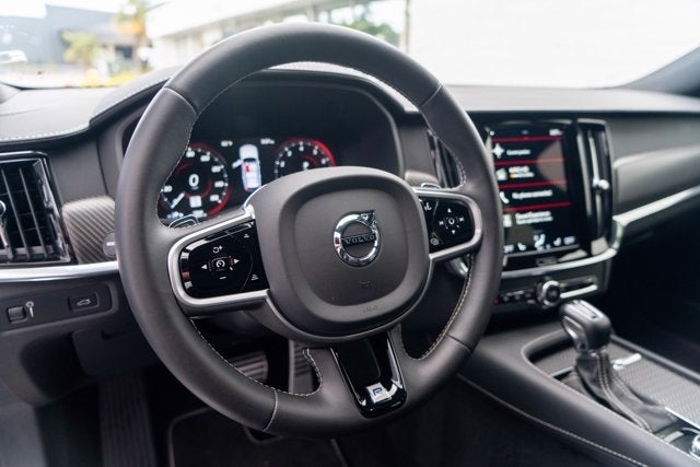 2020 Volvo V90 R-Design