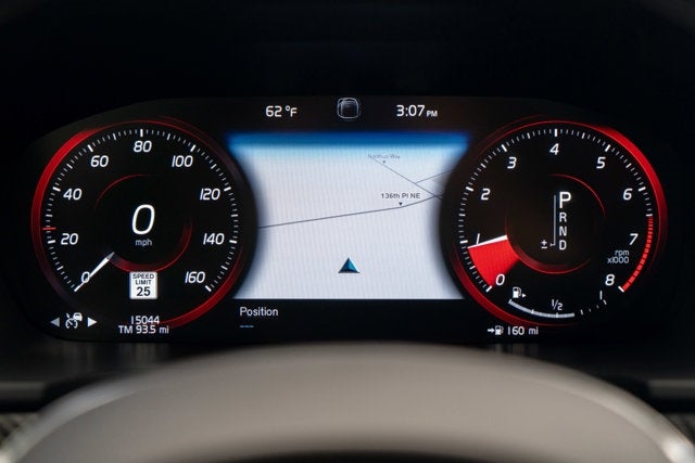 2020 Volvo V90 R-Design