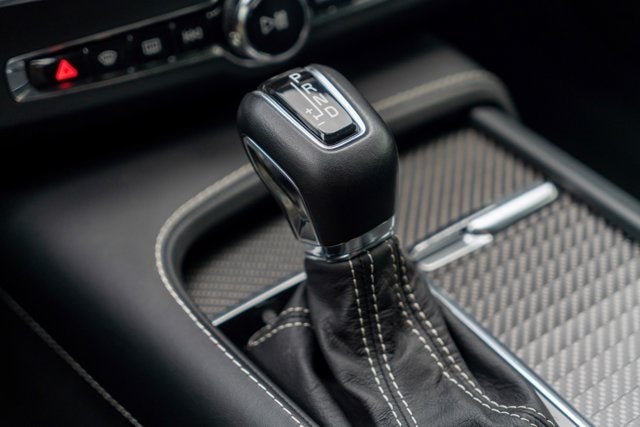 2020 Volvo V90 R-Design