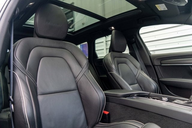 2020 Volvo V90 R-Design