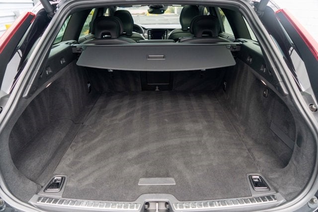 2020 Volvo V90 R-Design
