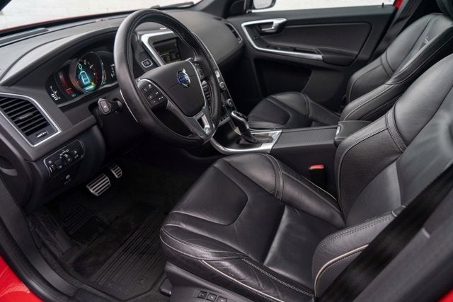 2015 Volvo XC60 T6 R-Design Platinum