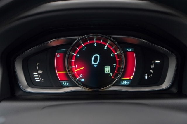 2015 Volvo XC60 T6 R-Design Platinum