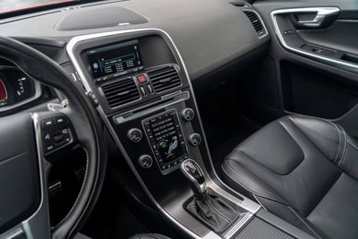 2015 Volvo XC60 T6 R-Design Platinum