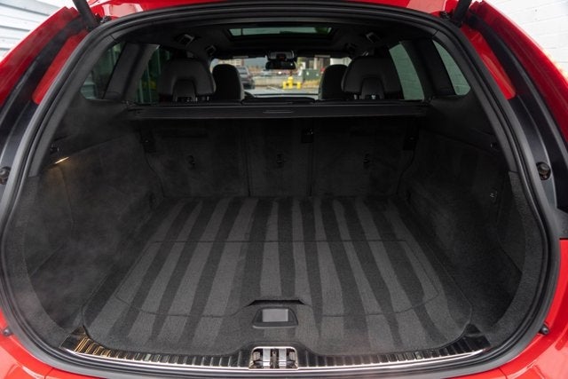 2015 Volvo XC60 T6 R-Design Platinum