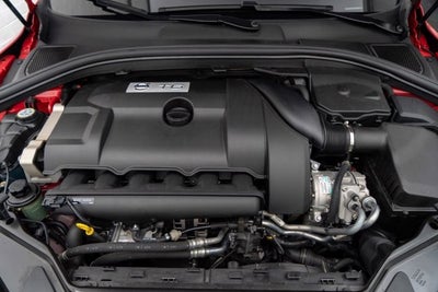 2015 Volvo XC60 T6 R-Design Platinum