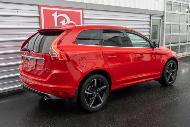 2015 Volvo XC60 T6 R-Design Platinum