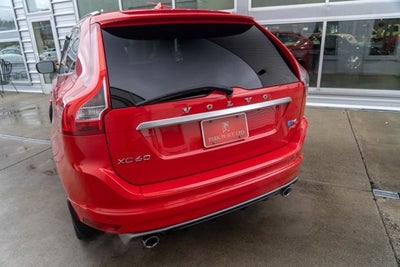 2015 Volvo XC60 T6 R-Design Platinum