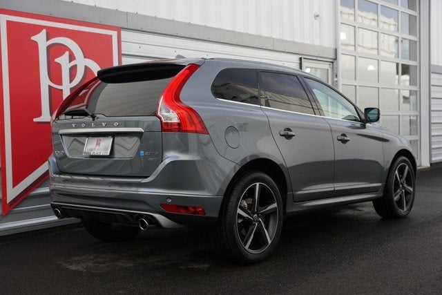 2016 Volvo XC60 T6 R-Design Platinum