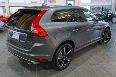 2016 Volvo XC60 T6 R-Design Platinum