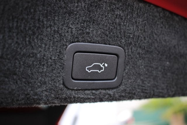 2010 Volvo XC60 T6 3.0T R-Design