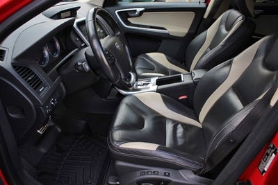 2010 Volvo XC60 T6 3.0T R-Design