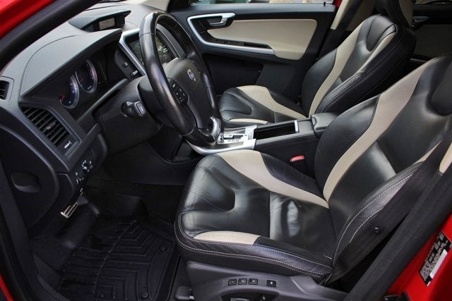 2010 Volvo XC60 T6 3.0T R-Design