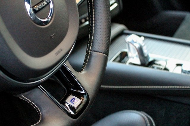 2016 Volvo XC90 Hybrid T8 R-Design