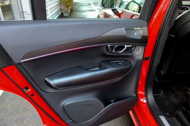 2016 Volvo XC90 Hybrid T8 R-Design