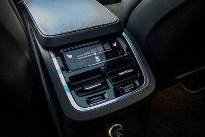 2016 Volvo XC90 Hybrid T8 R-Design