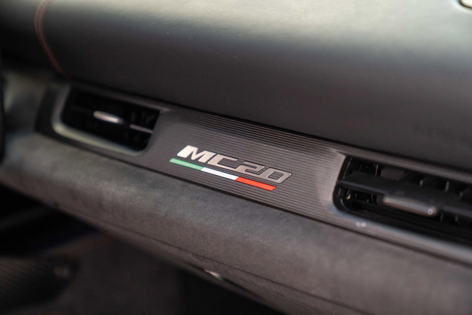 2022 Maserati MC20 Coupe