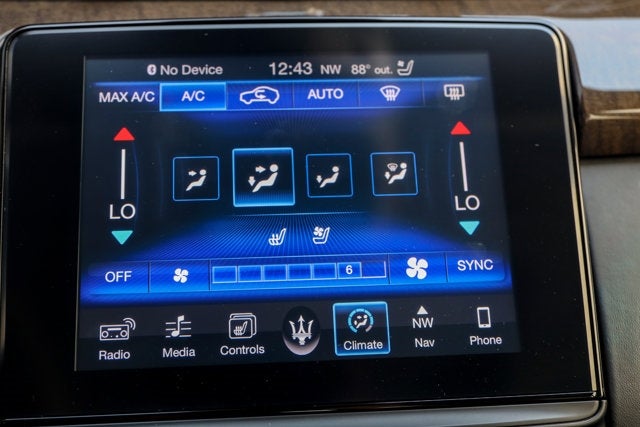 2017 Maserati Quattroporte GTS GranLusso