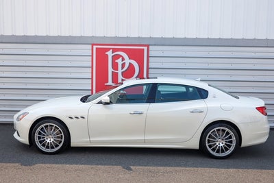 2017 Maserati Quattroporte GTS GranLusso