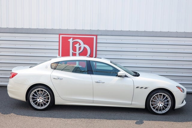 2017 Maserati Quattroporte GTS GranLusso