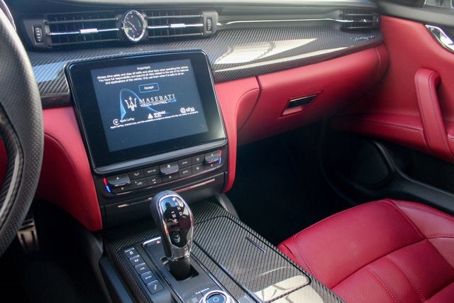 2017 Maserati Quattroporte GTS GranSport