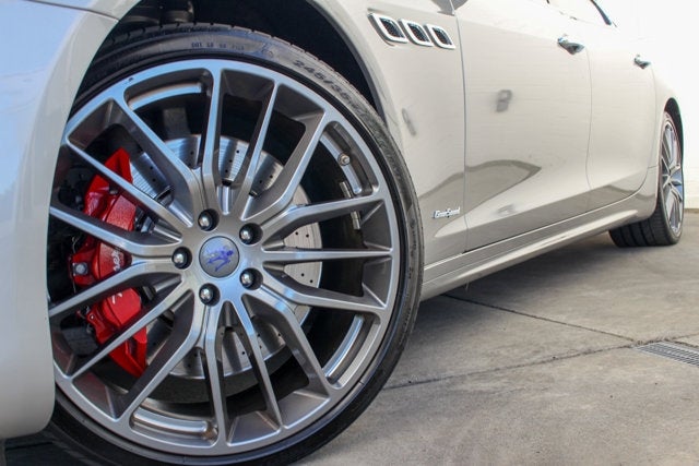 2017 Maserati Quattroporte GTS GranSport