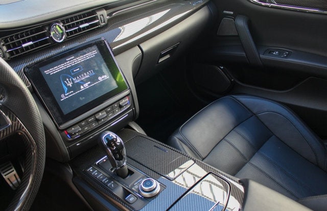 2017 Maserati Quattroporte GTS GranSport