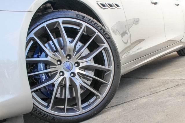 2017 Maserati Quattroporte GTS GranSport