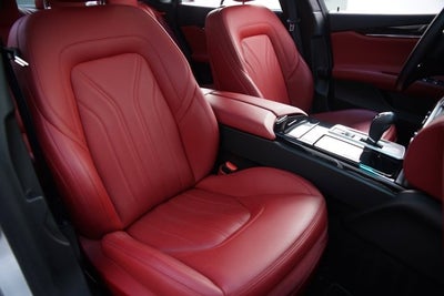 2016 Maserati Quattroporte S