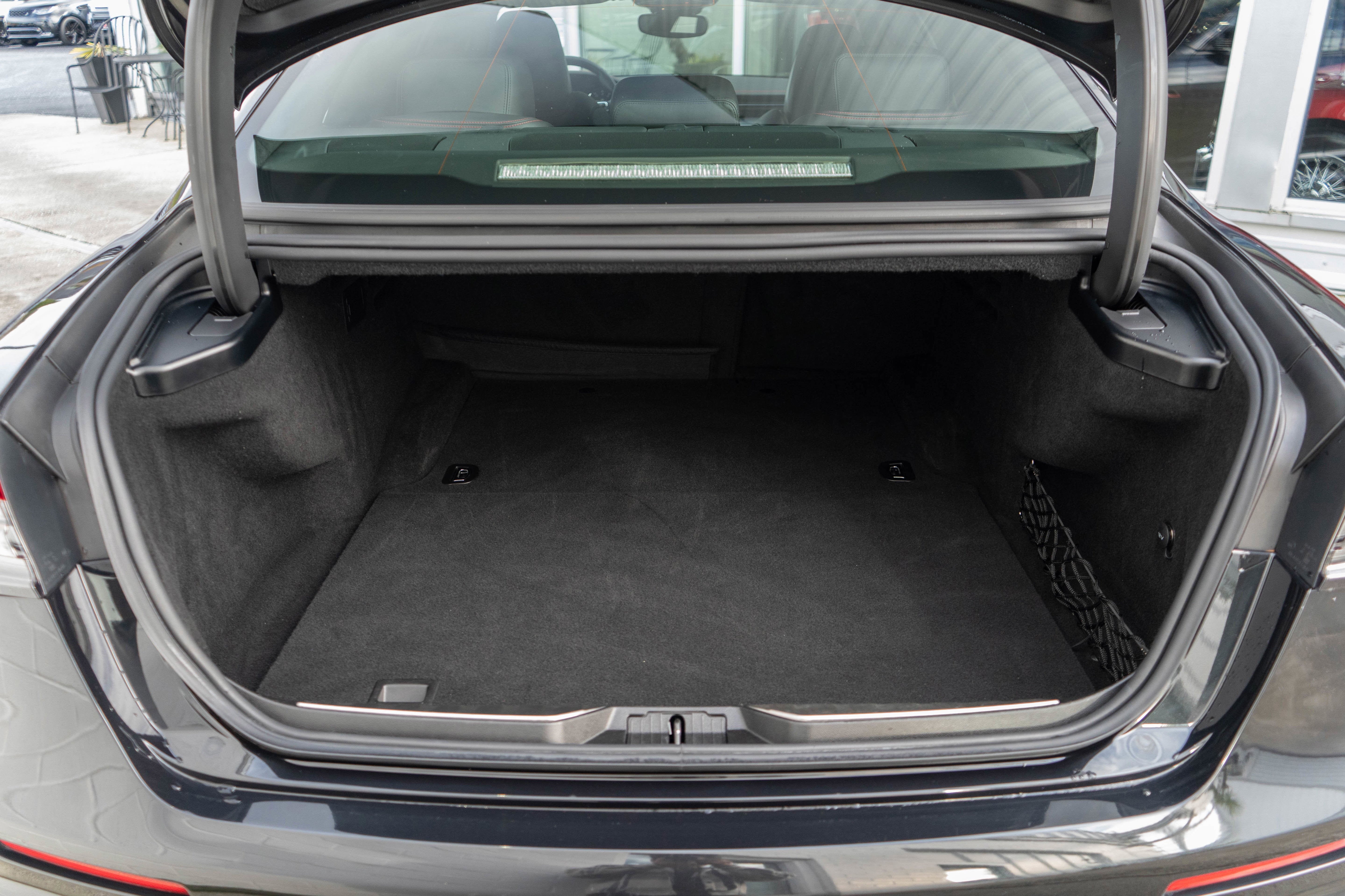 2021 Maserati Quattroporte Trofeo