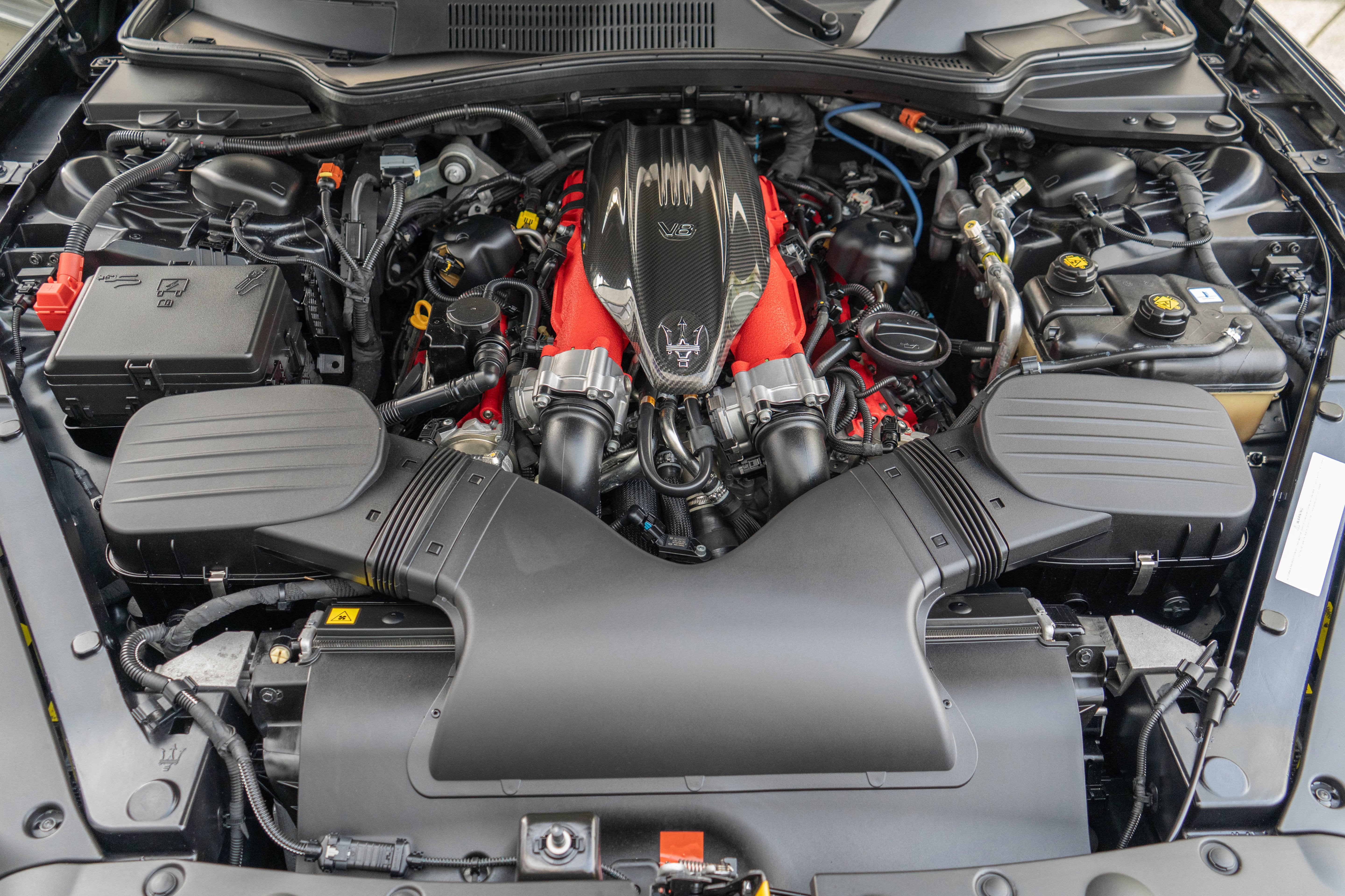 2021 Maserati Quattroporte Trofeo