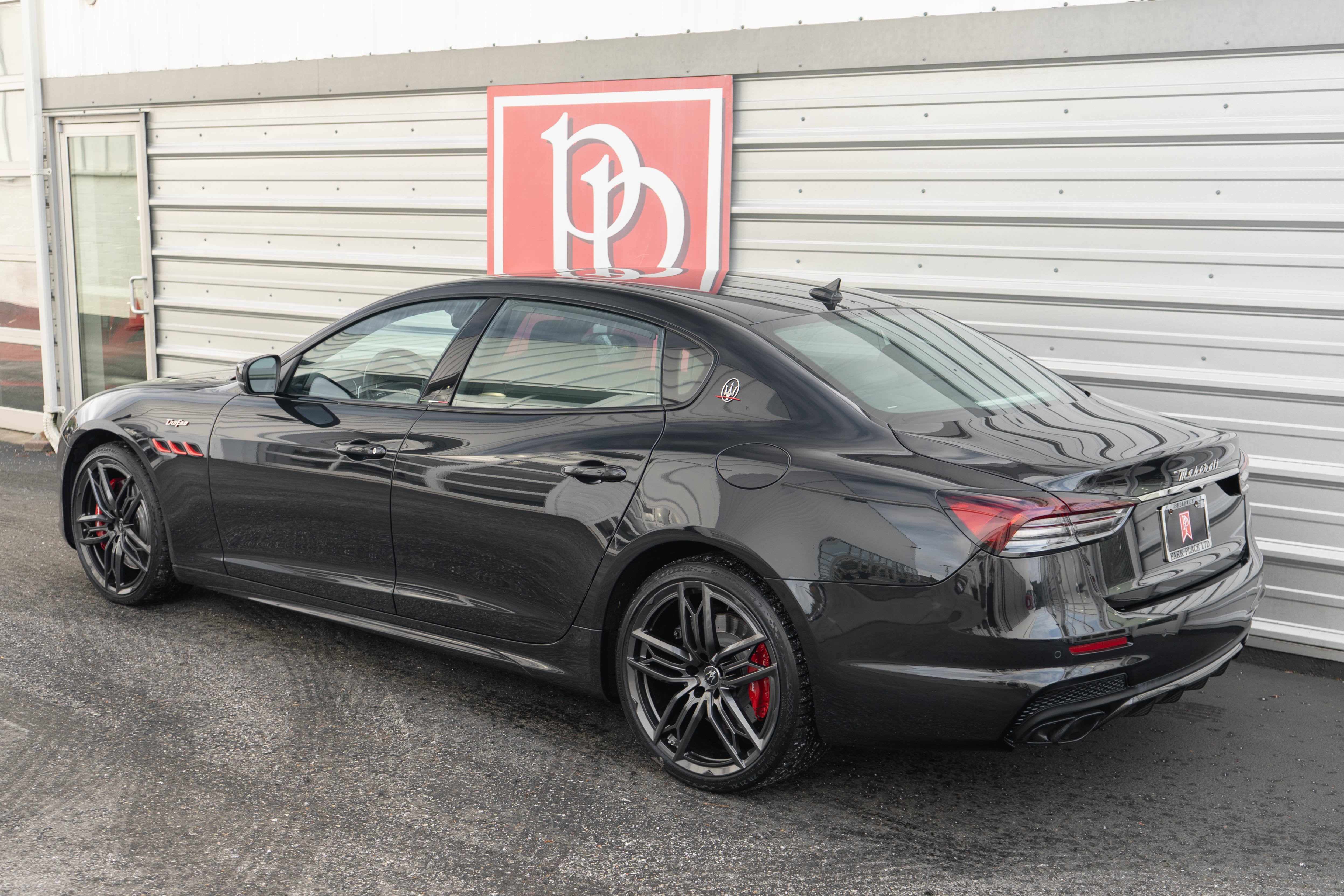 2021 Maserati Quattroporte Trofeo
