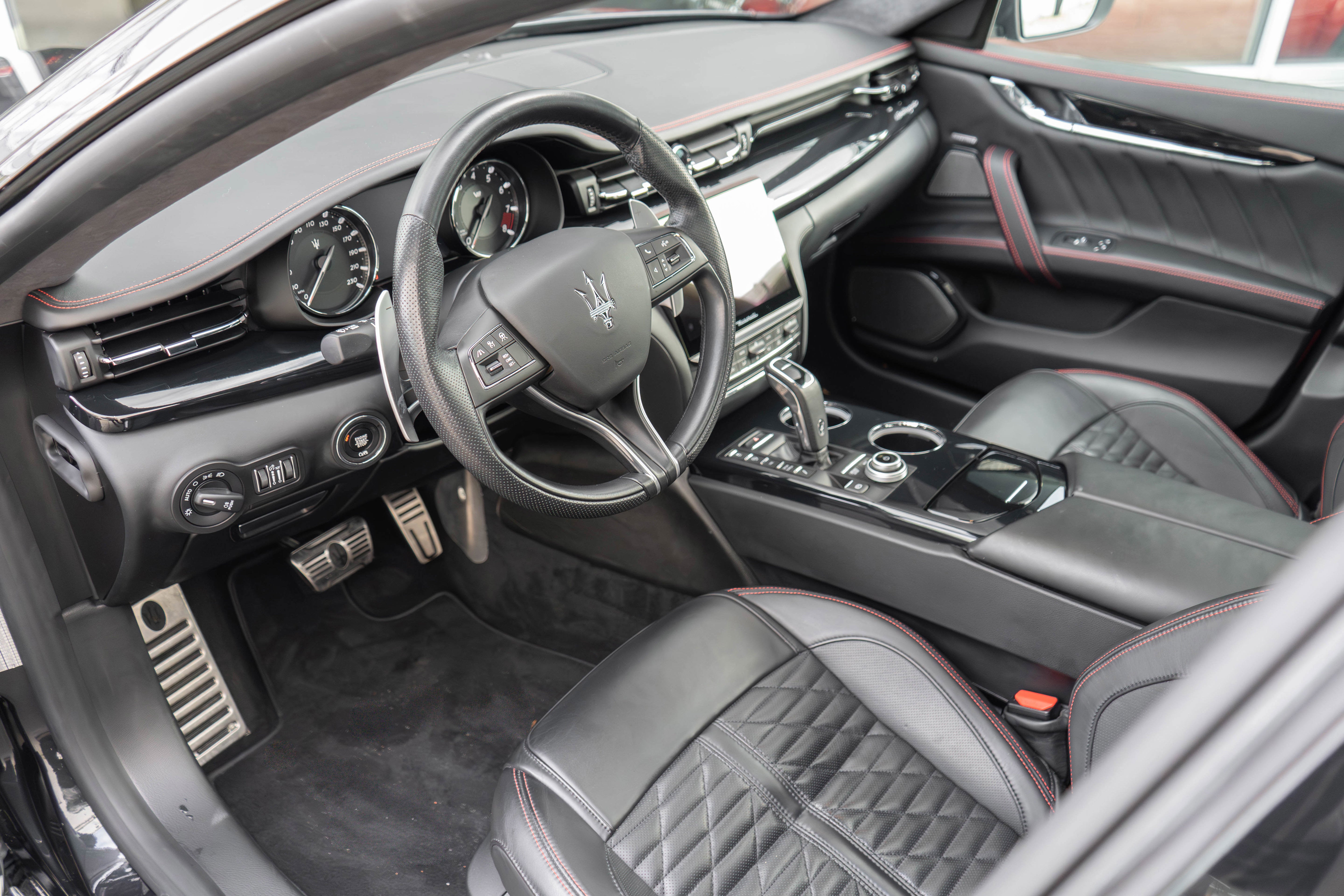 2021 Maserati Quattroporte Trofeo