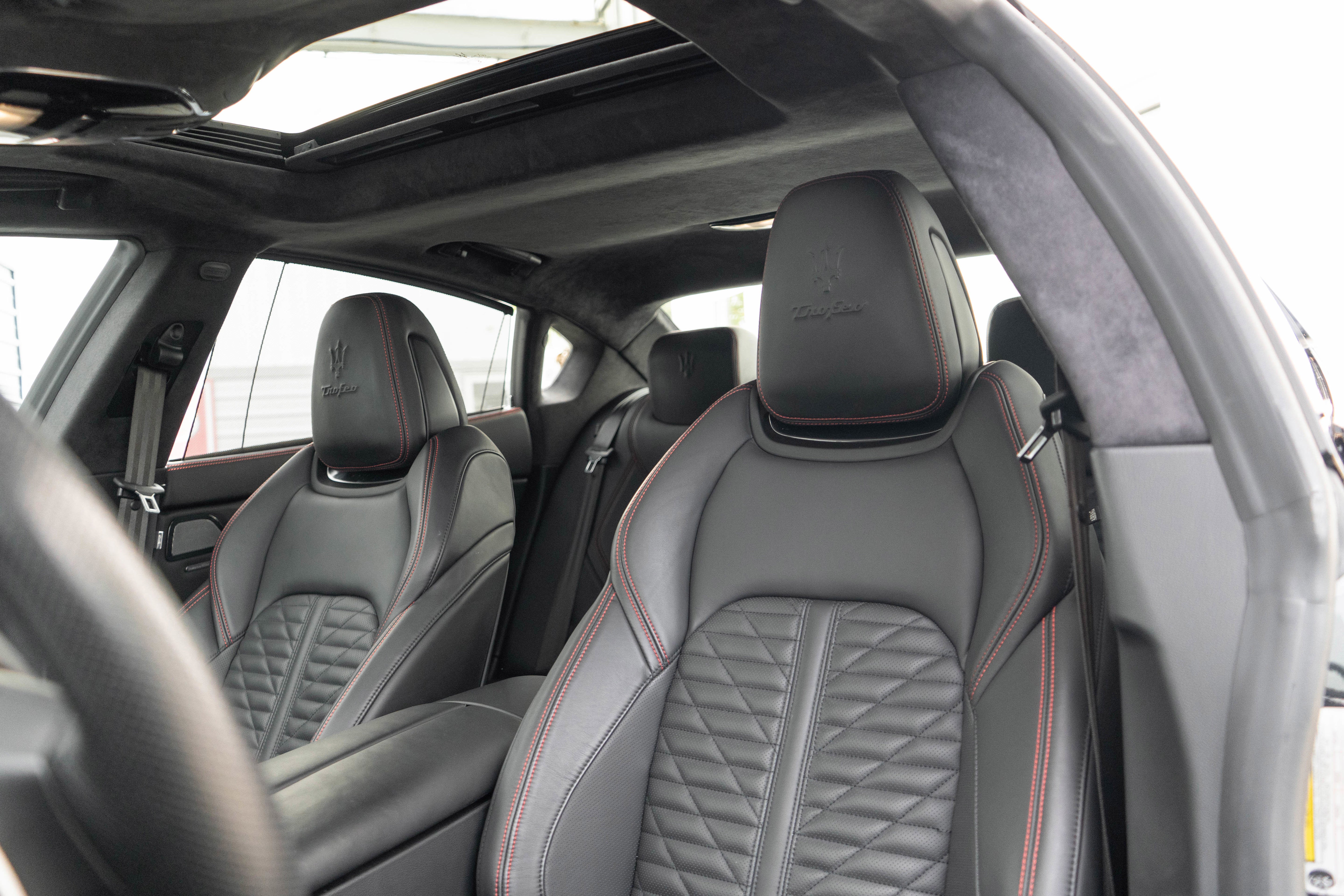 2021 Maserati Quattroporte Trofeo