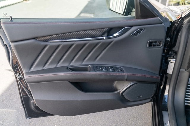 2022 Maserati Quattroporte Trofeo