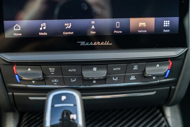 2022 Maserati Quattroporte Trofeo