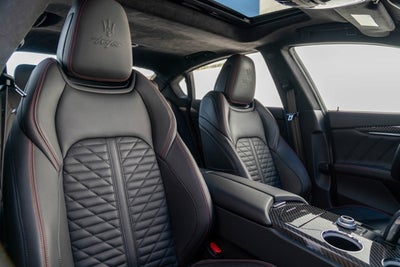 2022 Maserati Quattroporte Trofeo