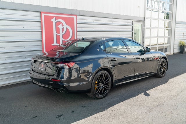 2022 Maserati Quattroporte Trofeo