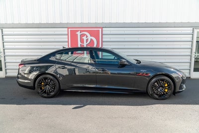 2022 Maserati Quattroporte Trofeo