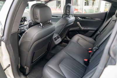 2022 Maserati Ghibli Modena