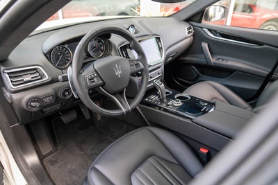 2022 Maserati Ghibli Modena