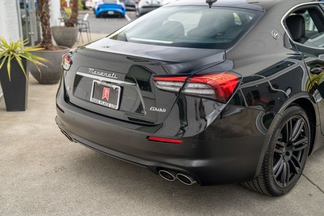 2022 Maserati Ghibli Modena Q4