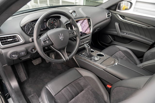 2022 Maserati Ghibli Modena Q4