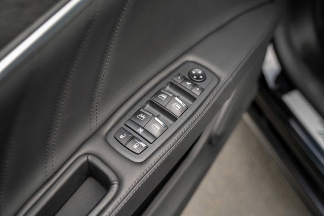 2022 Maserati Ghibli Modena Q4