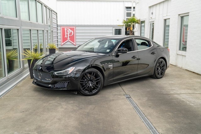 2022 Maserati Ghibli Modena Q4