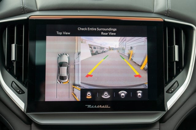 2022 Maserati Ghibli Modena Q4