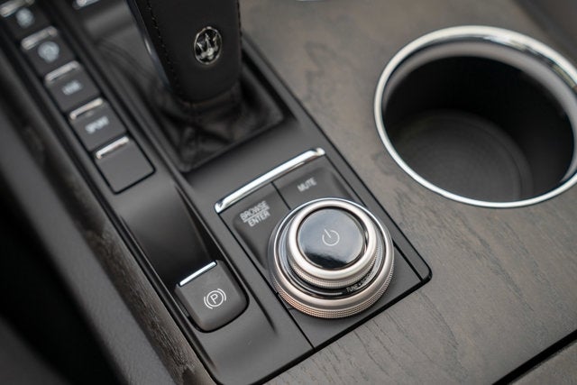 2022 Maserati Ghibli Modena Q4