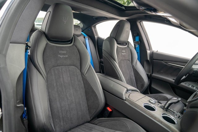 2022 Maserati Ghibli Modena Q4