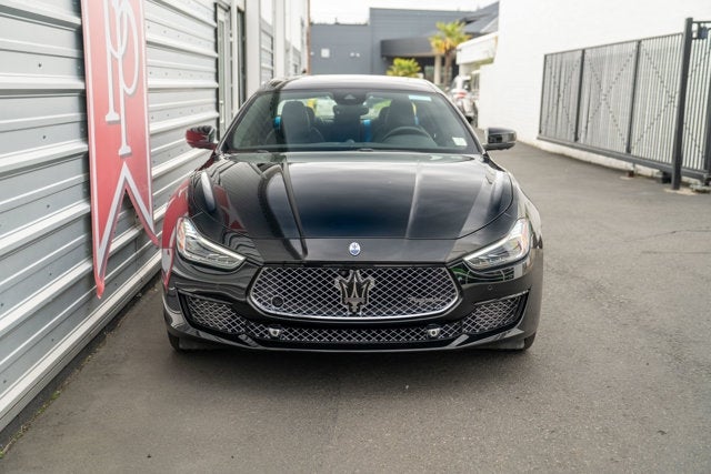 2022 Maserati Ghibli Modena Q4