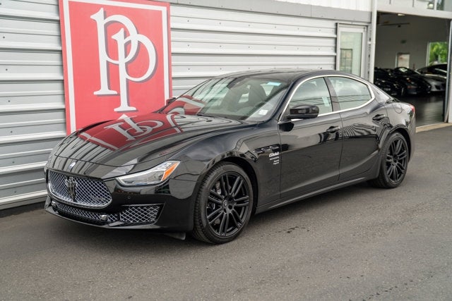 2022 Maserati Ghibli Modena Q4